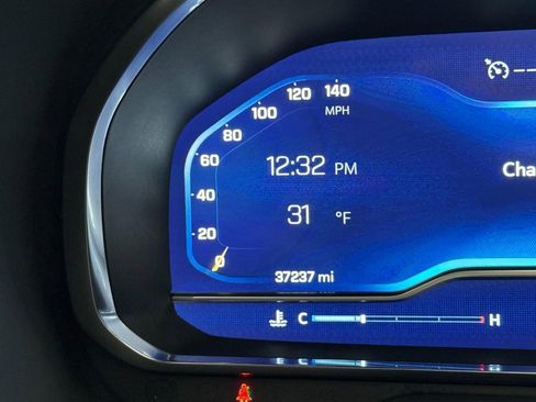 Used 2024 Chevrolet Tahoe Z71 w/ Luxury Package image 20