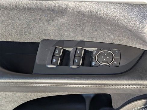 Used 2017 Lincoln MKX Select w/ Select Plus Package image 16