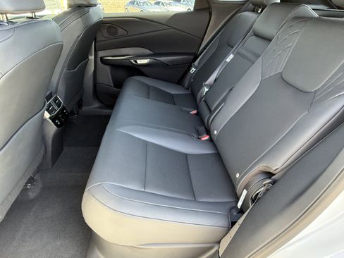 Used 2025 Lexus RX 350 FWD w/ Accessory Package image 30