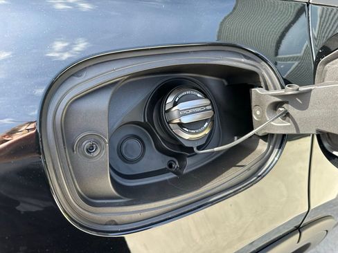 Used 2026 Porsche Cayenne Turbo image 42