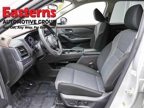 Used 2023 Nissan Rogue SV AWD/4WD image 65