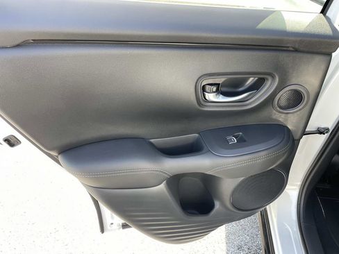 New 2026 Honda HR-V EX-L image 11