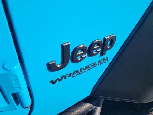 Used 2021 Jeep Wrangler Unlimited Willys image 6