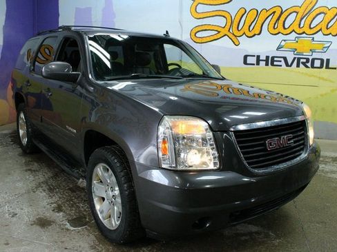Used 2010 GMC Yukon SLT w/ Suspension Package, Autoride image 4