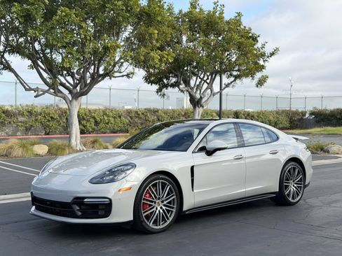 Used 2019 Porsche Panamera GTS AWD/4WD image 1