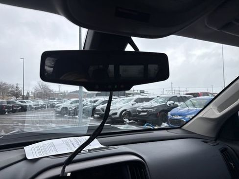 Used 2018 Chevrolet Colorado Z71 image 28