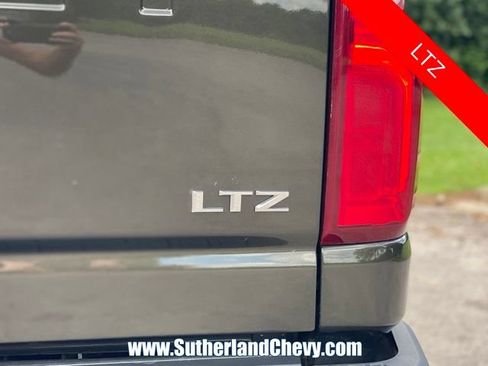 Used 2022 Chevrolet Silverado 2500 LTZ w/ Gooseneck/5TH Wheel Package AWD/4WD image 15