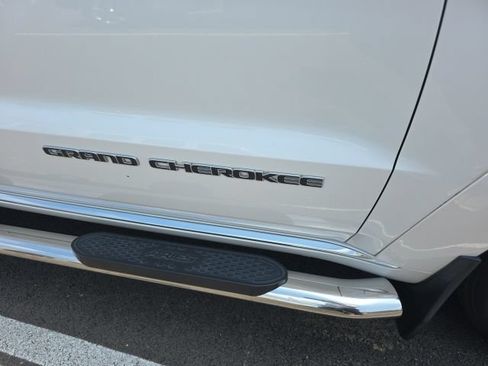 Used 2019 Jeep Grand Cherokee Summit w/ Platinum Series Group AWD/4WD image 5
