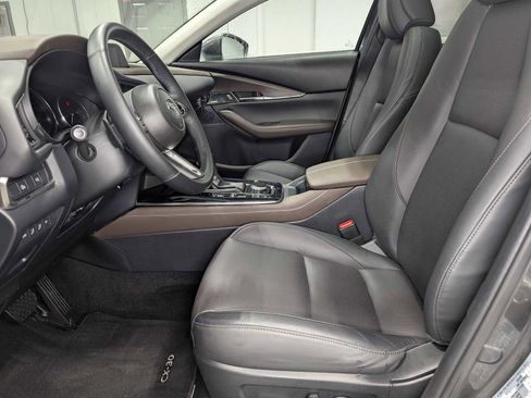 Certified 2025 MAZDA CX-30 AWD 2.5 S w/ Premium Package image 4