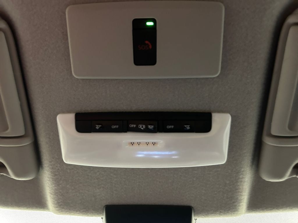 Used 2024 Nissan Kicks SV FWD image 29