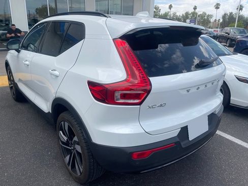 Used 2023 Volvo XC40 B5 Ultimate AWD/4WD image 4