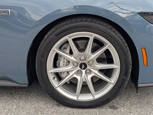 Used 2025 Ford Mustang GT Premium image 11