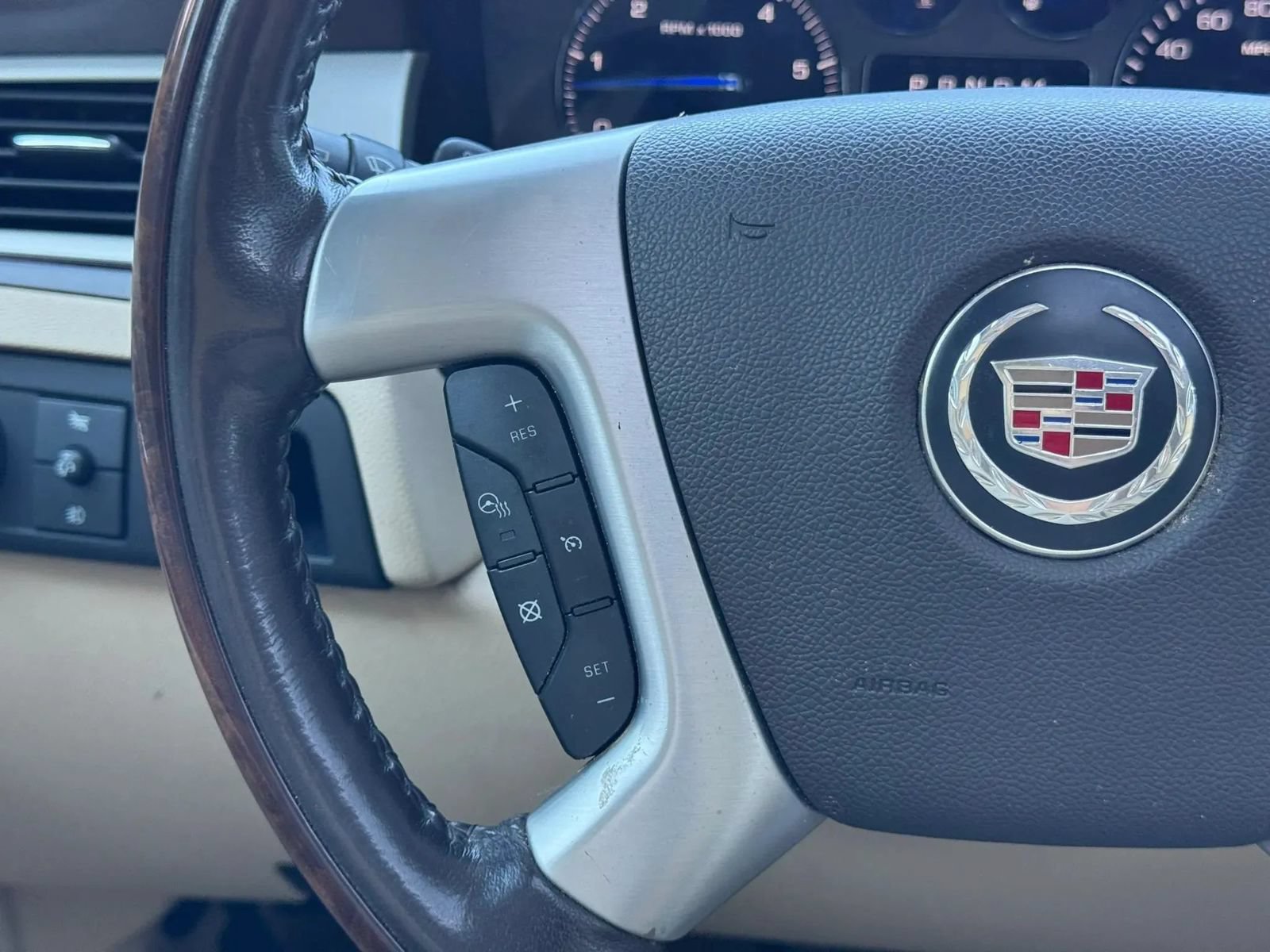 Used 2008 Cadillac Escalade AWD image 32