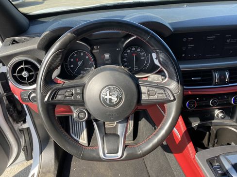Used 2020 Alfa Romeo Stelvio Ti Sport w/ Quick Order Package 22S Sport image 13