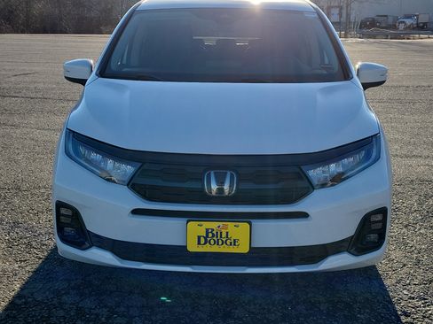 Used 2025 Honda Odyssey Elite image 2