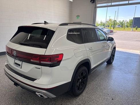 New 2026 Volkswagen Atlas Peak Edition AWD/4WD image 5