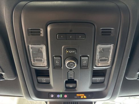 Used 2023 Chevrolet Suburban Premier w/ Premium Package image 28