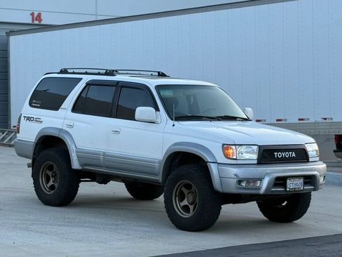 Used 1999 Toyota 4Runner Limited w/ Upgrade Value Pkg 5 AWD/4WD image 6