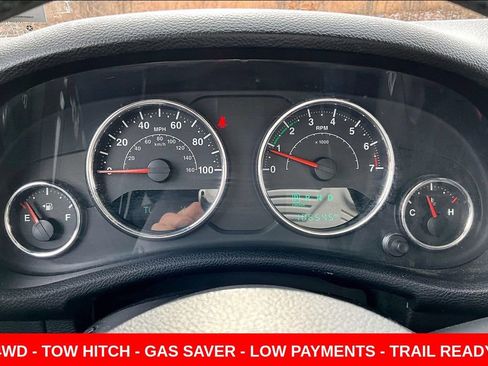 Used 2014 Jeep Wrangler Unlimited Sahara w/ Connectivity Group image 13