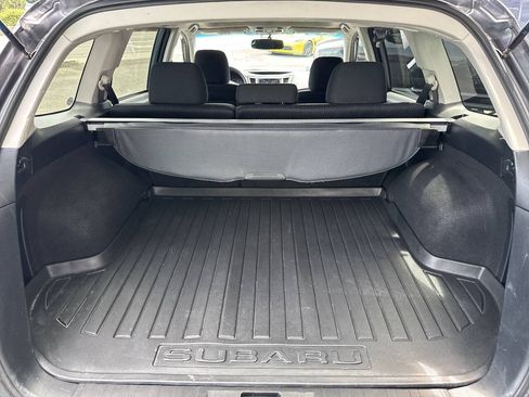 Used 2012 Subaru Outback 2.5i Premium AWD/4WD image 6