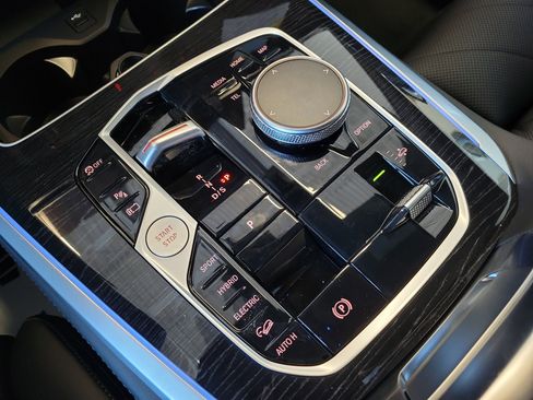 New 2026 BMW X5 xDrive50e AWD/4WD image 22