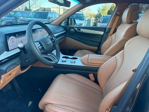 Used 2025 Genesis GV80 3.5T Advanced image 9
