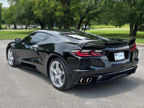 Used 2024 Chevrolet Corvette Stingray Coupe w/ Z51 Performance Package RWD image 4