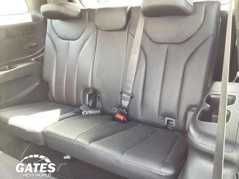 Used 2022 Hyundai Palisade SEL w/ 8P Bench Seat Package AWD/4WD image 18
