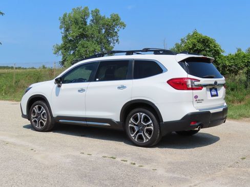 Used 2024 Subaru Ascent Touring AWD/4WD image 30