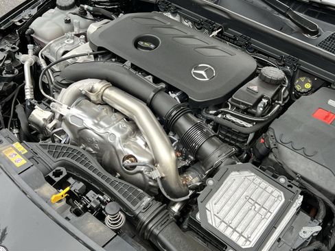 Used 2025 Mercedes-Benz CLA 250 4MATIC image 26