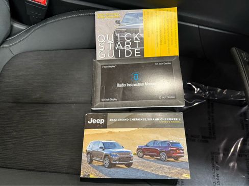 Used 2022 Jeep Grand Cherokee L Laredo w/ Luxury Tech Group I AWD/4WD image 36