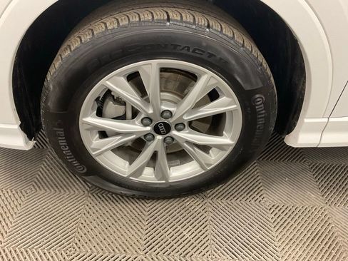 Used 2025 Audi Q3 2.0T Premium image 9