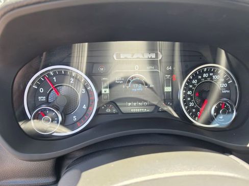 Used 2024 RAM 2500 Laramie w/ Safety Group AWD/4WD image 17