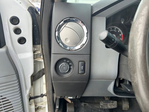 Used 2011 Ford F250 XLT w/ XLT Interior Pkg image 19