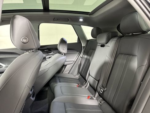 Used 2025 Audi Q5 Premium Plus w/ Premium Plus image 26