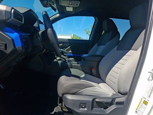 Used 2025 Toyota Tacoma TRD Sport AWD/4WD image 12