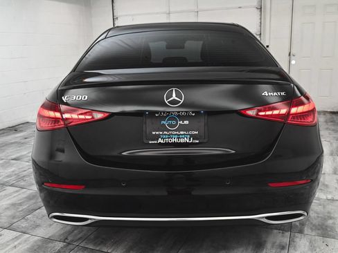 Used 2022 Mercedes-Benz C 300 4MATIC Sedan image 5