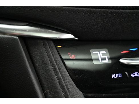 Used 2019 Cadillac XT5 Luxury image 46