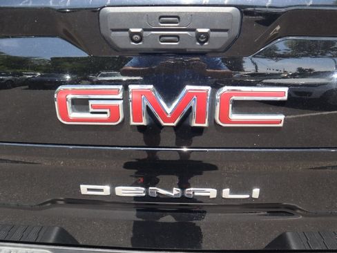 Used 2022 GMC Sierra 1500 Denali w/ Denali Premium Package AWD/4WD image 38