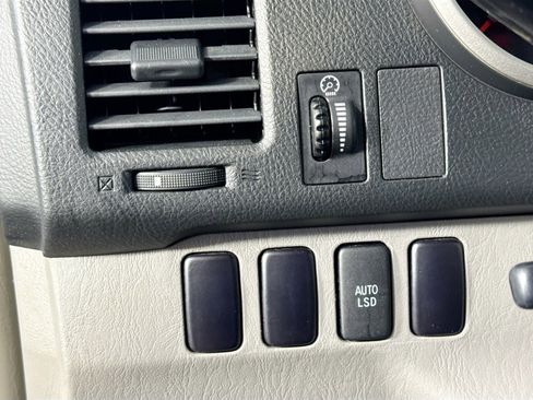 Used 2006 Toyota 4Runner SR5 image 12