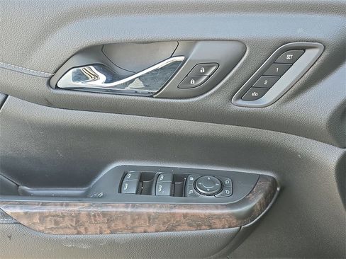 Used 2023 GMC Acadia Denali w/ Denali Ultimate Package image 24