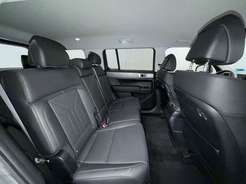 Used 2025 Hyundai Santa Fe SEL image 17