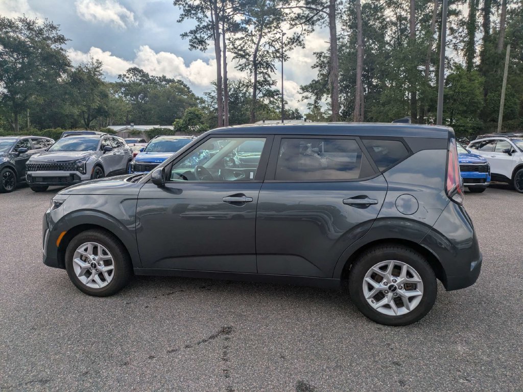 Used 2024 Kia Soul LX w/ Option Group 015 FWD image 7