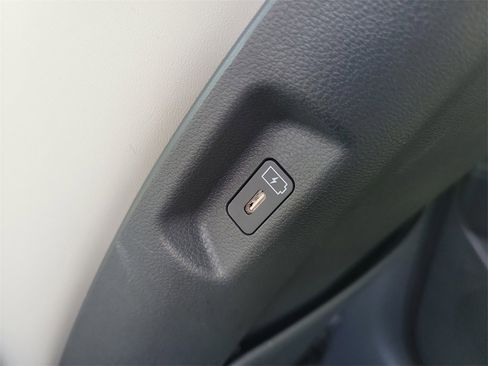 Used 2025 Hyundai Santa Fe SEL image 16