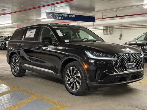 New 2026 Lincoln Aviator AWD image 5