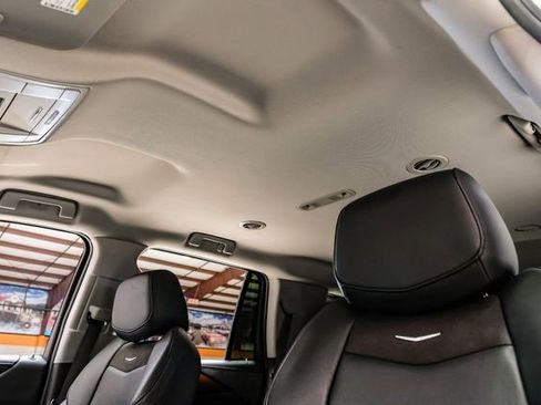 Used 2020 Cadillac Escalade Base image 27