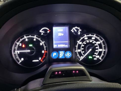 Used 2018 Lexus GX 460 Luxury image 15