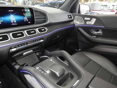 Used 2023 Mercedes-Benz GLE 450 4MATIC w/ AMG Line Exterior image 21