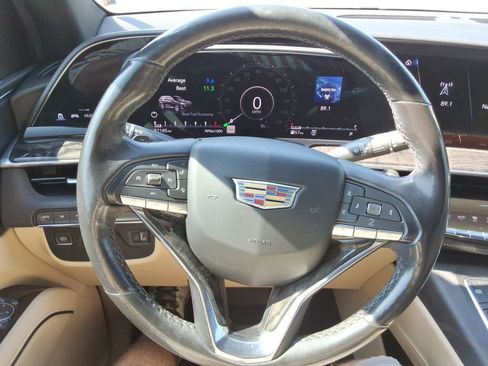 Certified 2021 Cadillac Escalade Premium Luxury AWD/4WD image 12