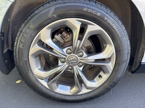 Used 2023 Honda Accord EX-L image 11